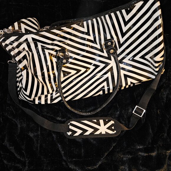 Guess Black and White Patent Faux Leather Duffle Tote - Picture 1 of 8